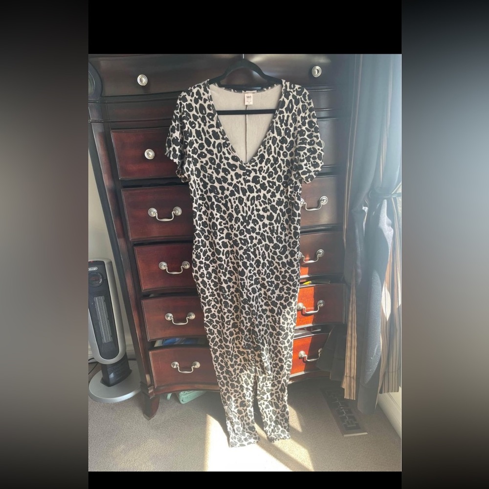 Smash and Tess Sunday Romper Lexi Leopard — size Medium